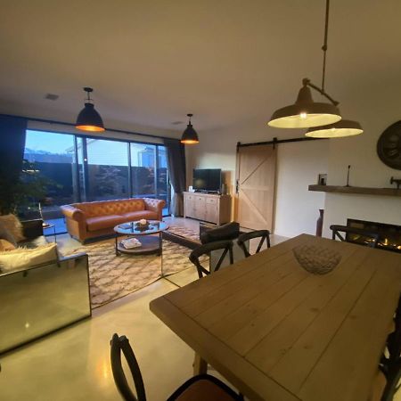 Black Stilt Retreat, Stunning Luxury Property Twizel Luaran gambar