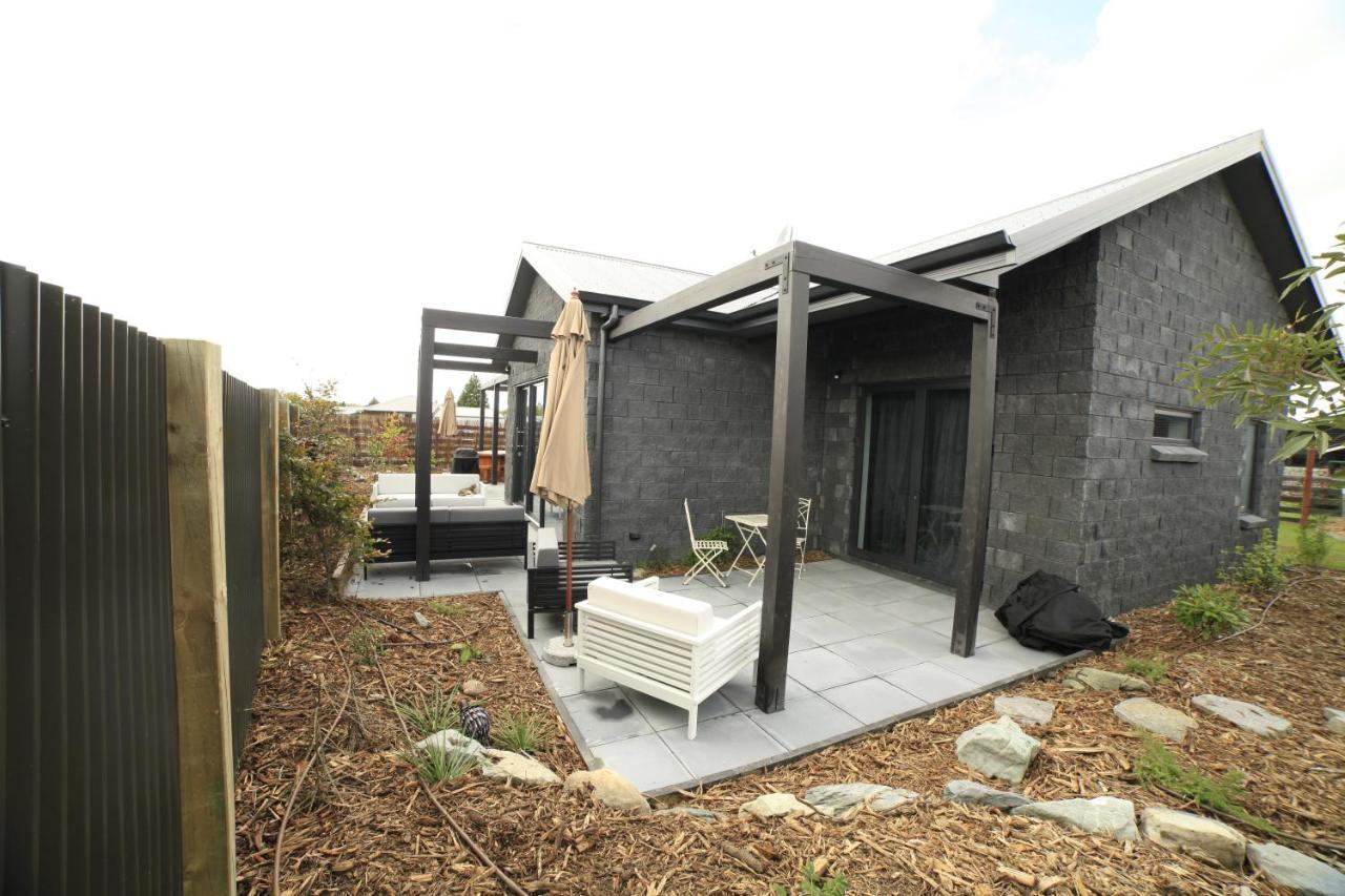 Black Stilt Retreat, Stunning Luxury Property Twizel Luaran gambar