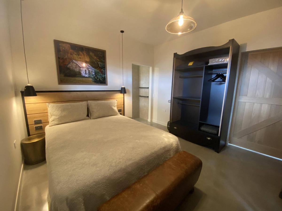 Black Stilt Retreat, Stunning Luxury Property Twizel Luaran gambar