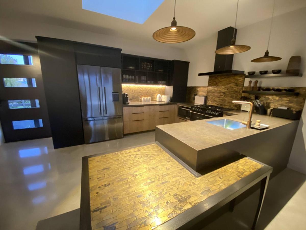 Black Stilt Retreat, Stunning Luxury Property Twizel Luaran gambar
