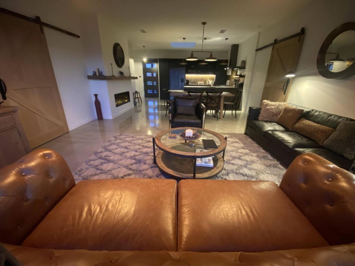Black Stilt Retreat, Stunning Luxury Property Twizel Luaran gambar